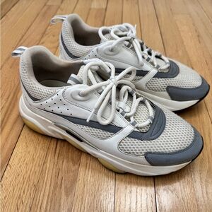 Dior Men's Sneakers in White and Gray